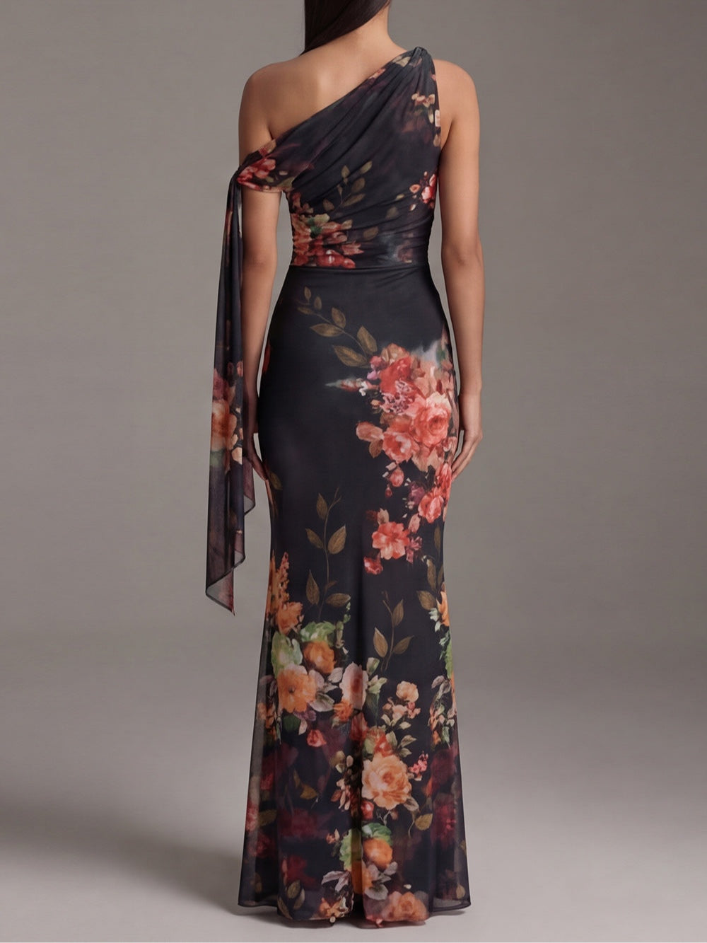 Abito Maxi Plissettato in Chiffon Stampato Nero a Spalla Unica
