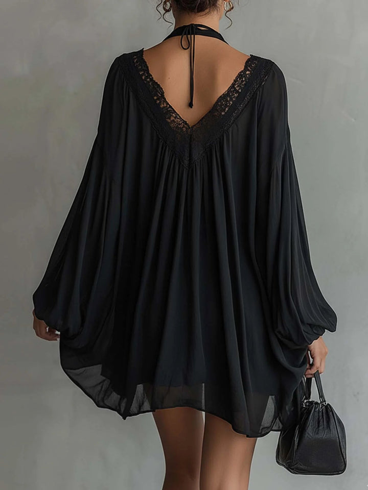 Abito Mini in Chiffon Nero con Scollo in Pizzo