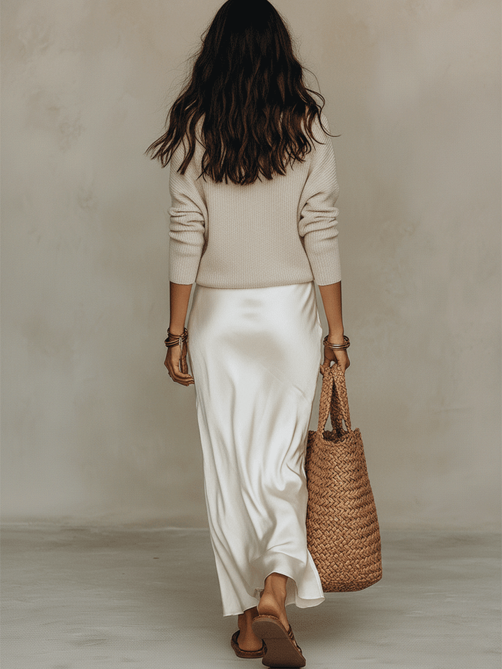 Completo Midi in Maglia e Satin Avorio Senza Sforzo