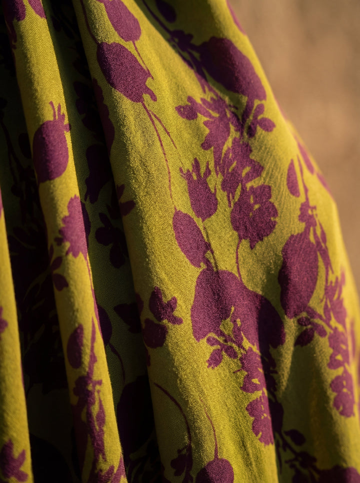 Abito Maxi Floreale con Drappeggio Fluido