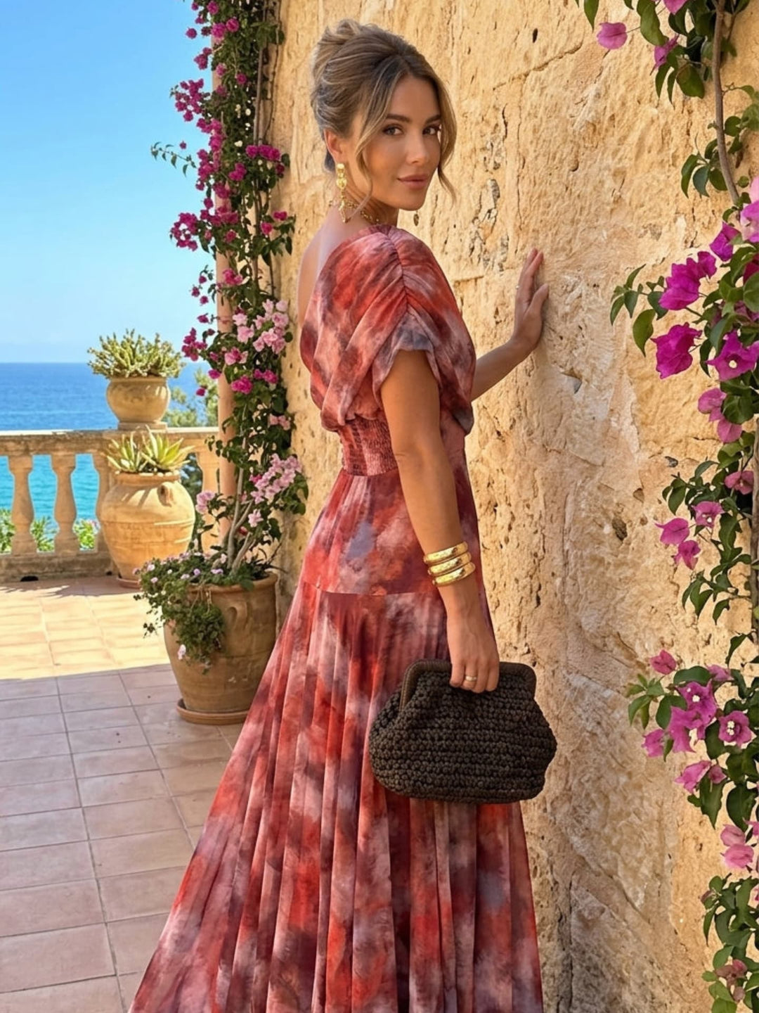 Abito lungo off-shoulder in acquerello