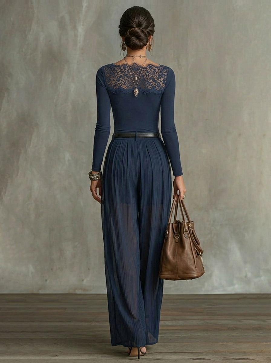 Set Top con Pannello in Pizzo e Pantaloni Ampi Trasparenti