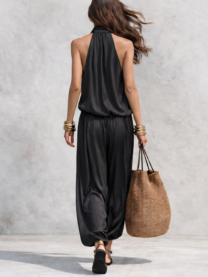 Set Top Senza Maniche con Collo Halter e Pantaloni Plissettati