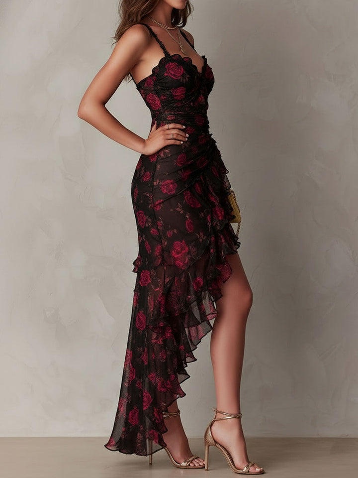 Abito Chic Nero e Rosso con Fiori e Rouches in Fondo