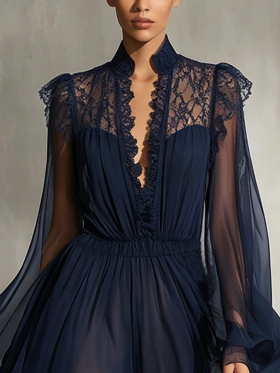Abito Mini in Chiffon Trasparente con Collo a V e Pizzo Blu Navy