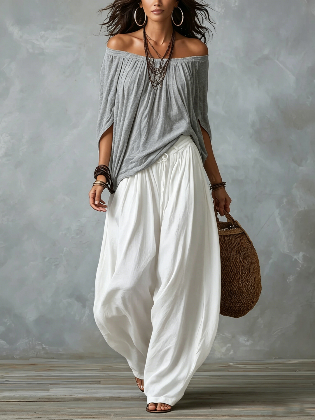 Top Grigio Off-shoulder e Pantaloni Lantern Bianchi a Vestibilità Larga