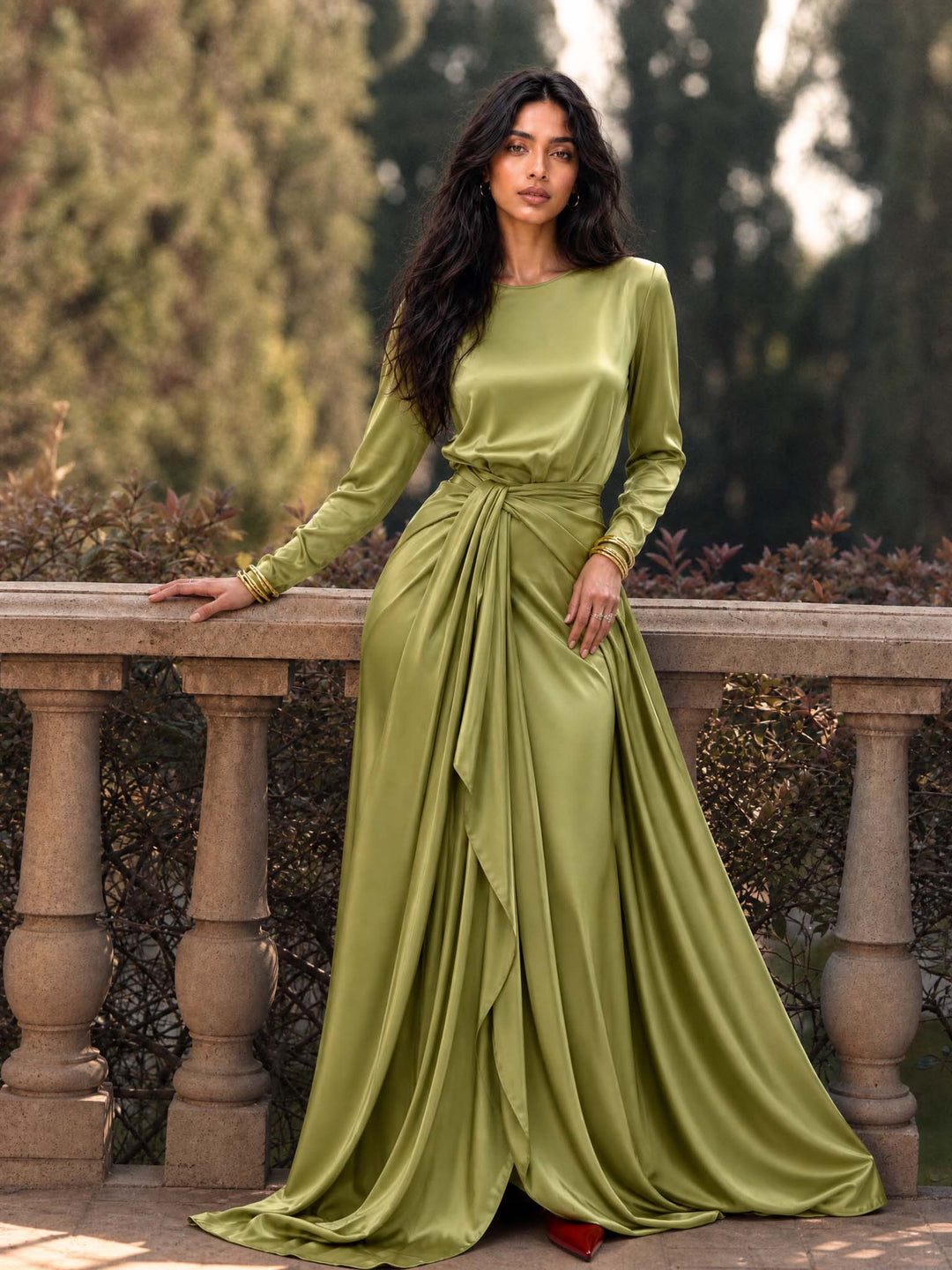 Sveva | Vestito lungo effetto raso drappeggiato