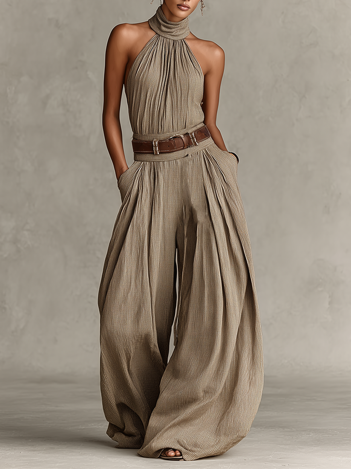 Lucie - Tuta da donna color taupe con colletto a halter e vestibilità aderente