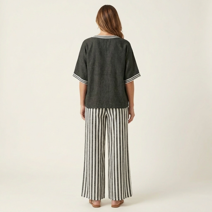 Juliana | Top Varsity a V e Set Pantaloni a Strisce a Gamba Larga
