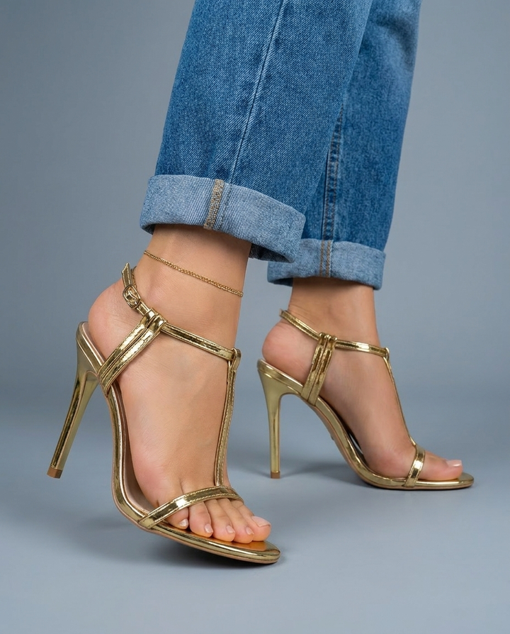 Vivienne | Tacchi Stiletto T-Strap Metallici Oro